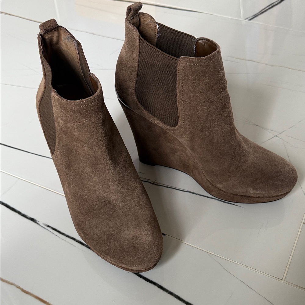 Jessica Simpson Dark Brown Suede Wedges